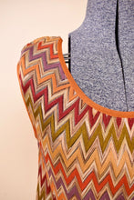 Load image into Gallery viewer, close up of shoulder and neckline