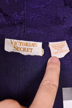 Load image into Gallery viewer, Heliotrope Deep Purple Damask Robe By Victoria's Secret, S: Tag