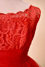 Load image into Gallery viewer, 1950s red prom, dress close-up of the lace details
