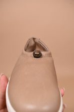 Load image into Gallery viewer, Taupe Leather Flats By Eileen Fisher, W5
