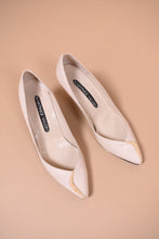 Load image into Gallery viewer, Ivory 80s Leather Pumps By Martinez Valero, 7.5