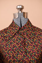 Load image into Gallery viewer, The top of the shirt collar is visible up close. The collar is in the large 70s style.

