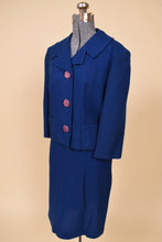 Load image into Gallery viewer, Vintage 50&#39;s wool skirt set is shown from the side. This suit set has a boxy cropped wool jacket. 
