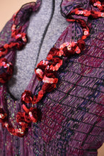 Load image into Gallery viewer, Ruching at the chest is visible up close.