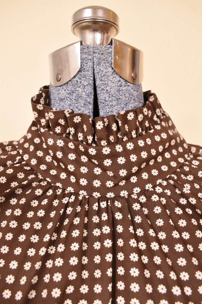 Brown 70s Does Victorian Daisy Blouse By Young Victorian by Arpeja neckline