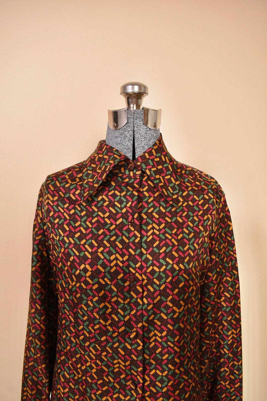 Brown 1970s Velvet Three Piece Set by Miss Dior, S/M. Blouse close up.

