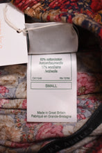 Load image into Gallery viewer, Label of Laura Ashley pants is shown up close. This label has fiber content and size small.
