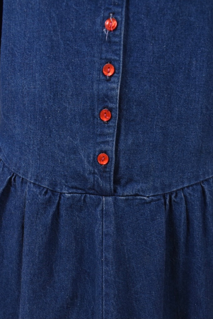 80s Union-Made Buttoned Denim Dress waist detail