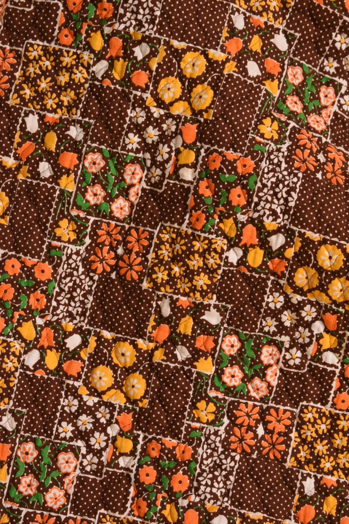 1960s Quilted Brown Circle Skirt: Fabric Details
