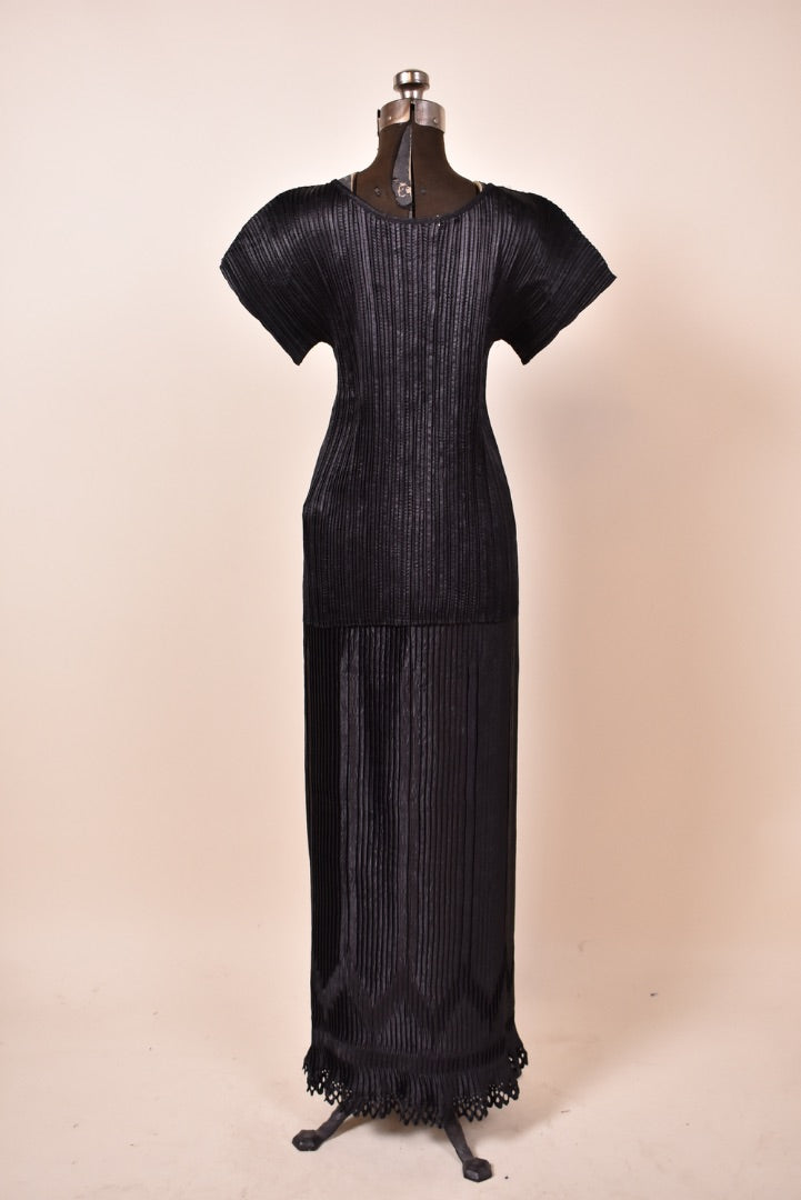 Black 80s Plissé Pleated 2pc Set - Skirt and Top By Jeanne Marc