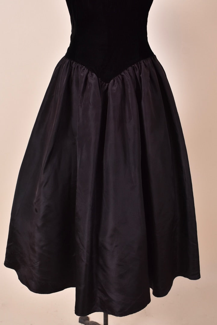 Black Velvet Open Back Party Dress By Gunne Sax