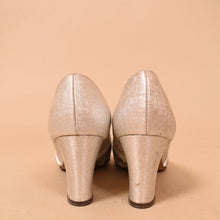 Load image into Gallery viewer, Silver Heels, by Nanette Imperials, 6.5
