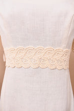 Load image into Gallery viewer, The center lace detail is visible up close. It is an off white color.
