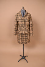 Load image into Gallery viewer, Tan Tweed 60s Suit Set By Peck &amp; Peck, XS
