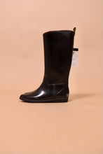 Load image into Gallery viewer, The boots are visible from the side. The have a slight seam above the foot.
